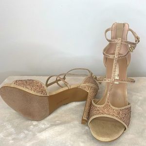 Women heeled sandals